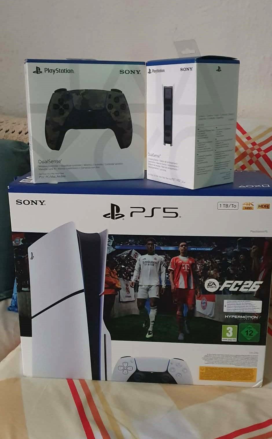 DEUX PACKS PS5 CACHETEE