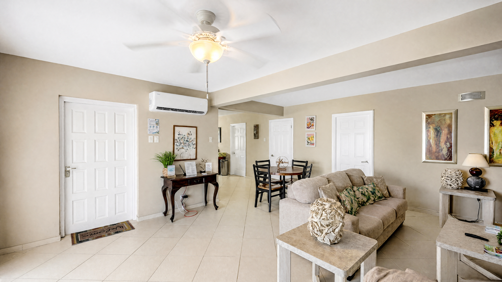 Utropia listings image: for sale in gated community of Palm Beach, sint maarten, simpson bay 5.png