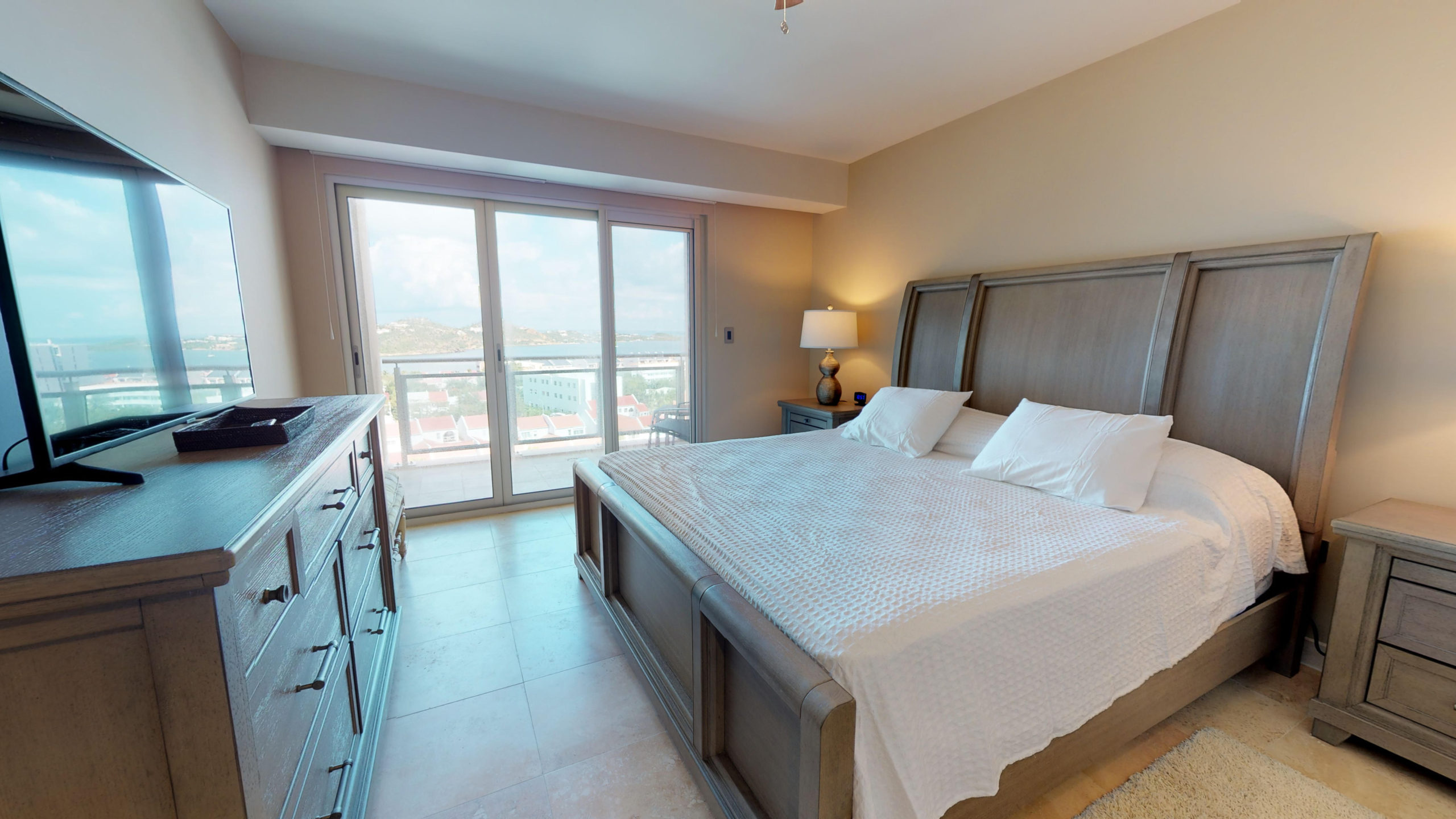 Utropia listings image: for sale, 4 bedroom 4.5 bath beach front condo, sint maarten, cupecoy 9.jpg