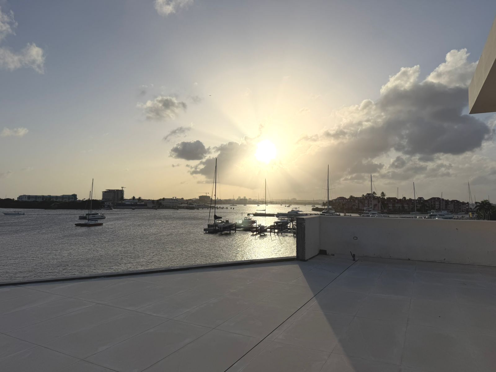 Utropia listings image: new development in colebay, sint maarten 25.jpg