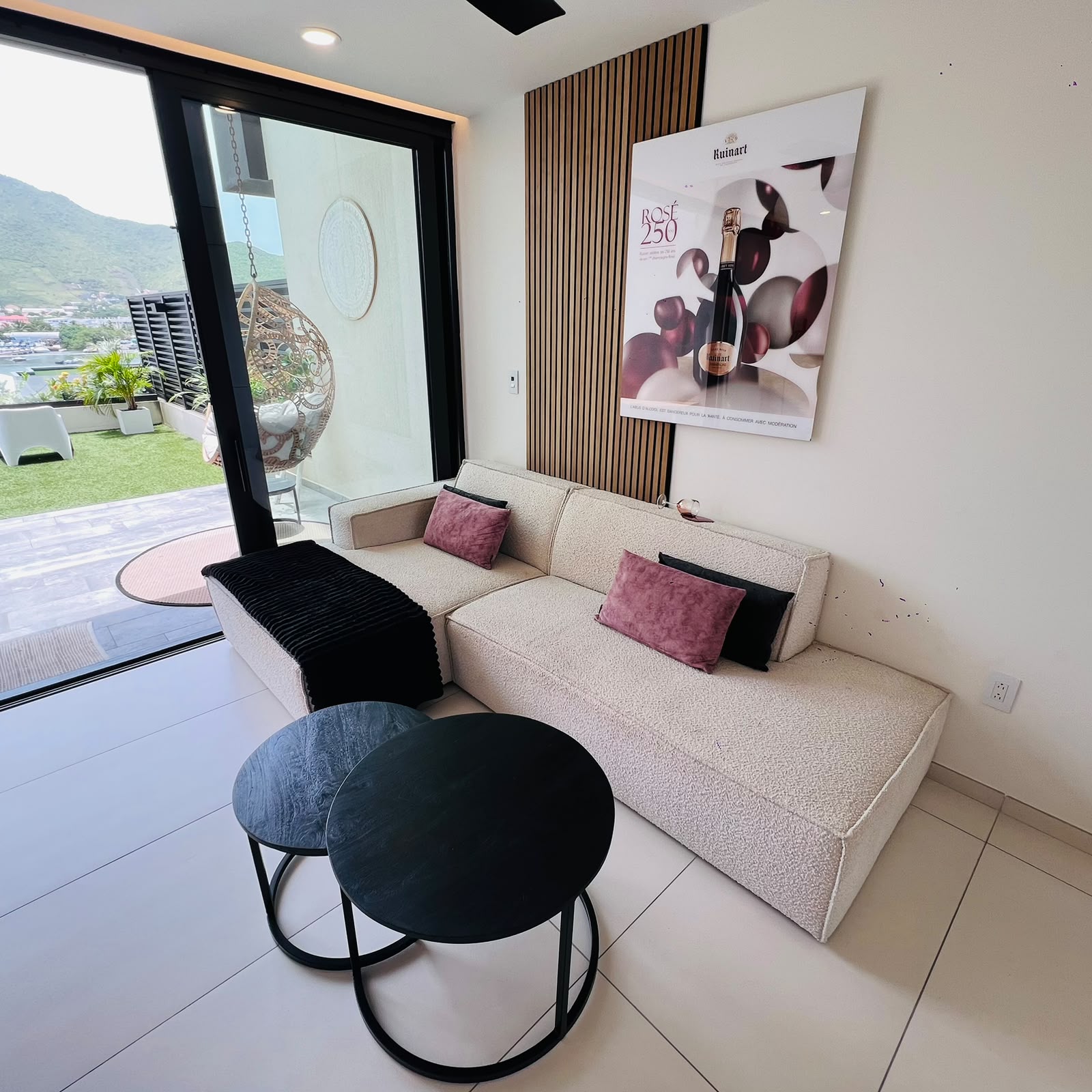 Utropia listings image: fo sale 1 bedroom furnished condo, st. maarten, simpson bay 5.jpg