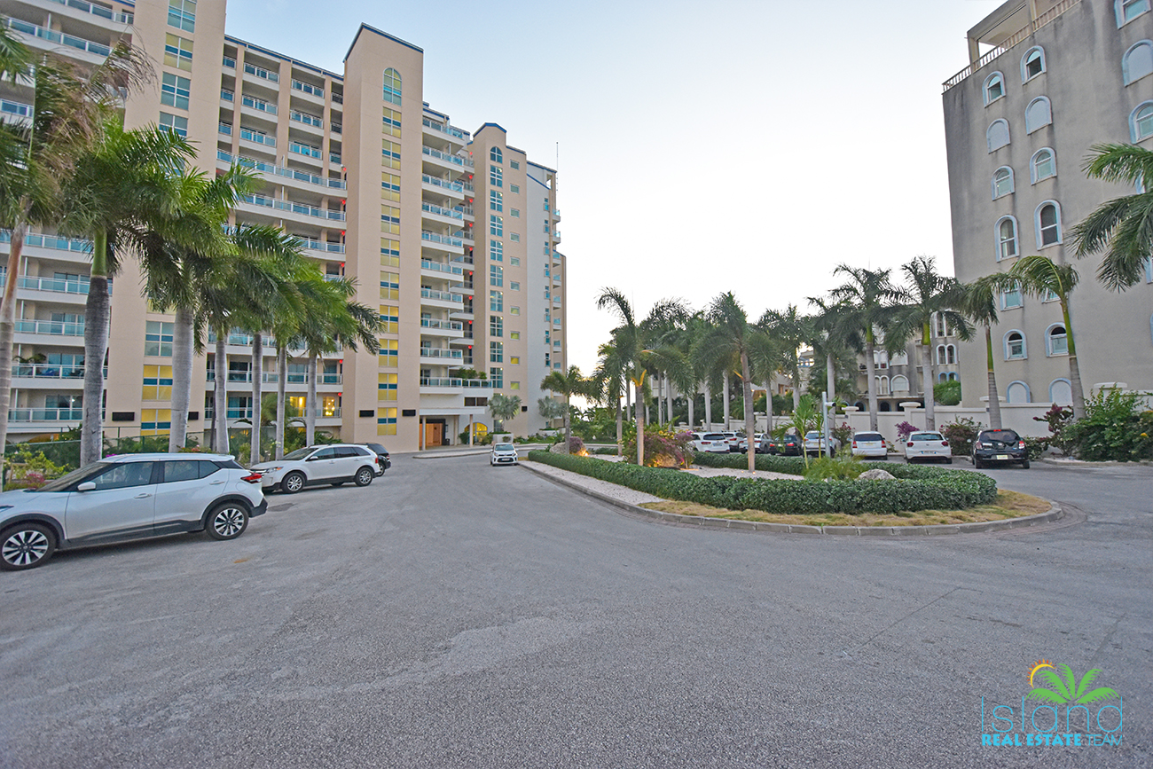 Utropia listings image: The cliff in St.Maarten common area 26.jpg