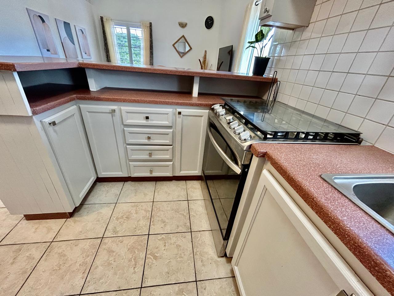 Utropia listings image: fully furnished kitchen.jpg