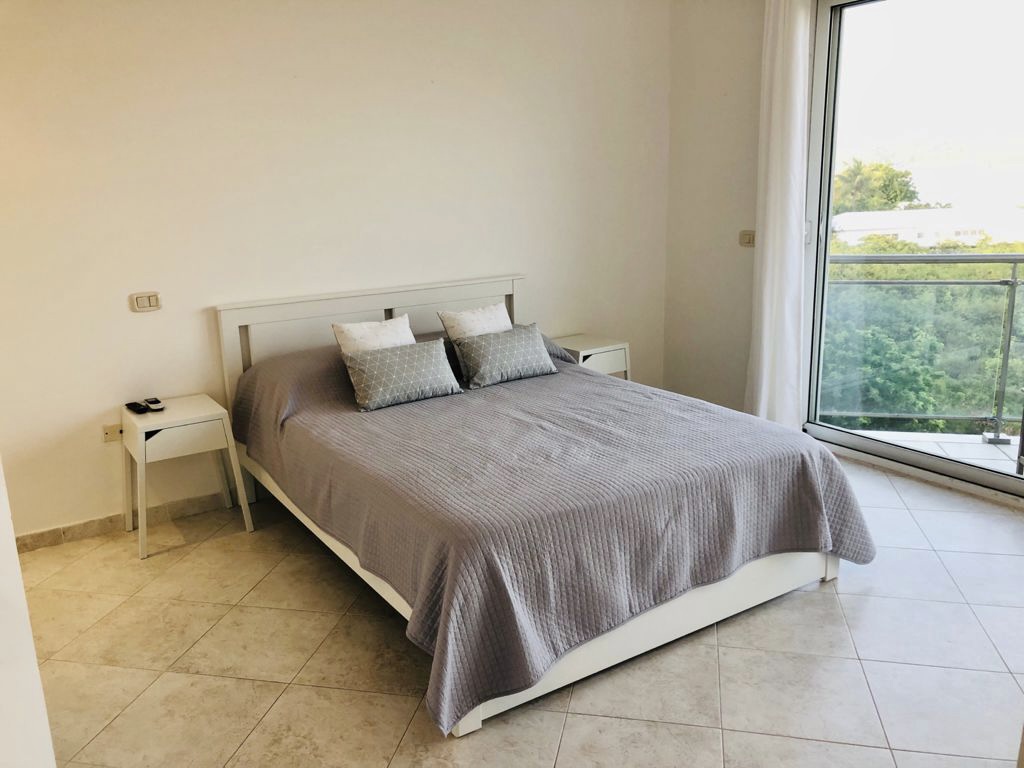 Utropia listings image: for sale, 1 bedroom, 1.5 bath ocean view condo, sint maarten, maho 12.jpg