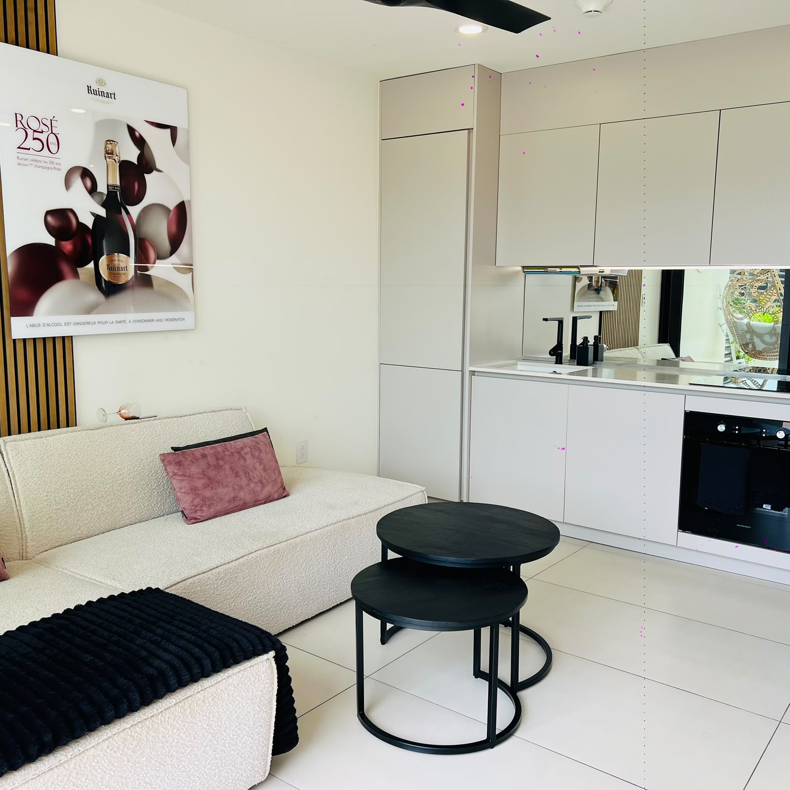 Utropia listings image: fo sale 1 bedroom furnished condo, st. maarten, simpson bay 8.jpg