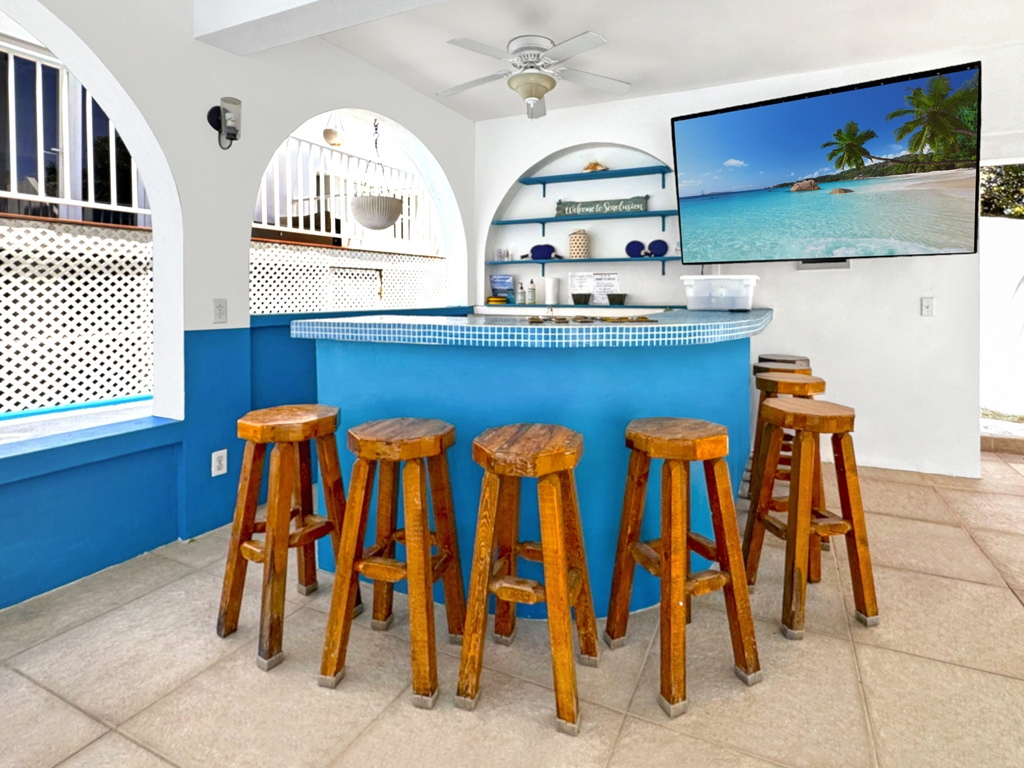 Utropia listings image: 61 Exterior Bar.jpg