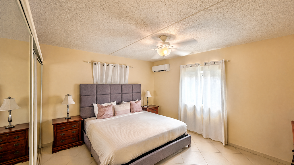 Utropia listings image: for sale in gated community of Palm Beach, sint maarten, simpson bay 15.png