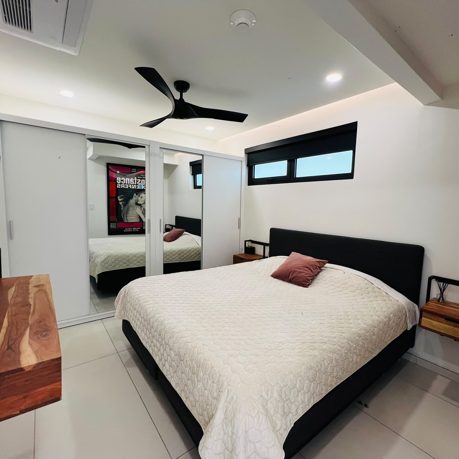 Utropia listings image: fo sale 1 bedroom furnished condo, st. maarten, simpson bay 11.jpg