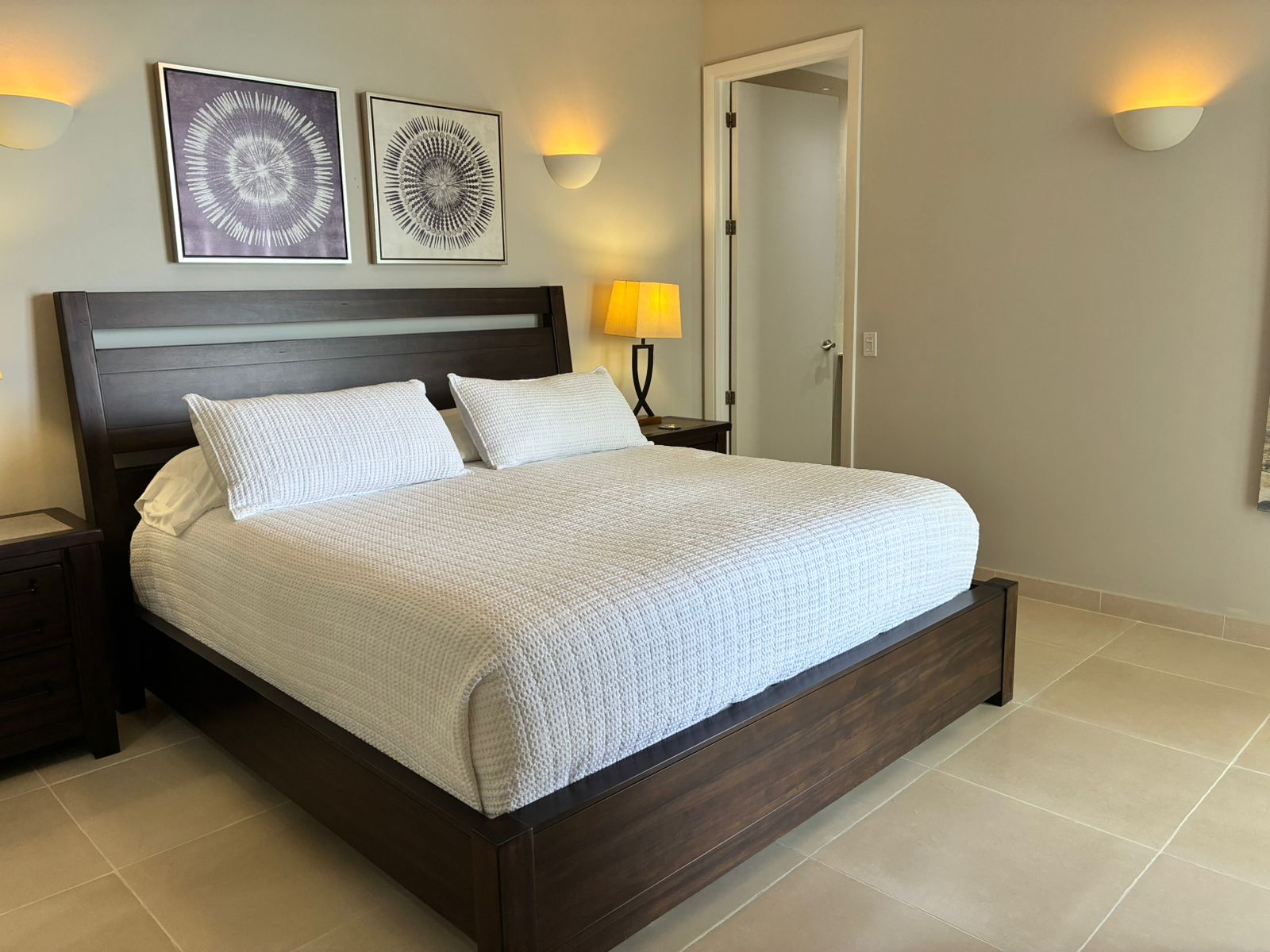 Utropia listings image: for-sale-2-bedroom-ocean-front-condo-sint-maarten-simpson-bay-10.jpeg