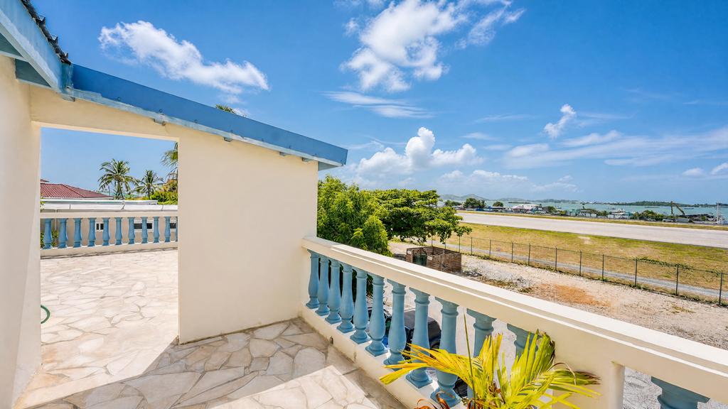 Utropia listings image: for sale in gated community of Palm Beach, sint maarten, simpson bay 26.png