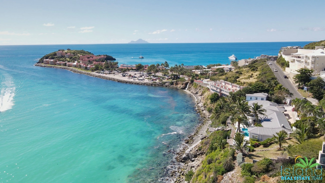 Utropia listings image: 18. general-photos-ocean-front-estate-7.jpg
