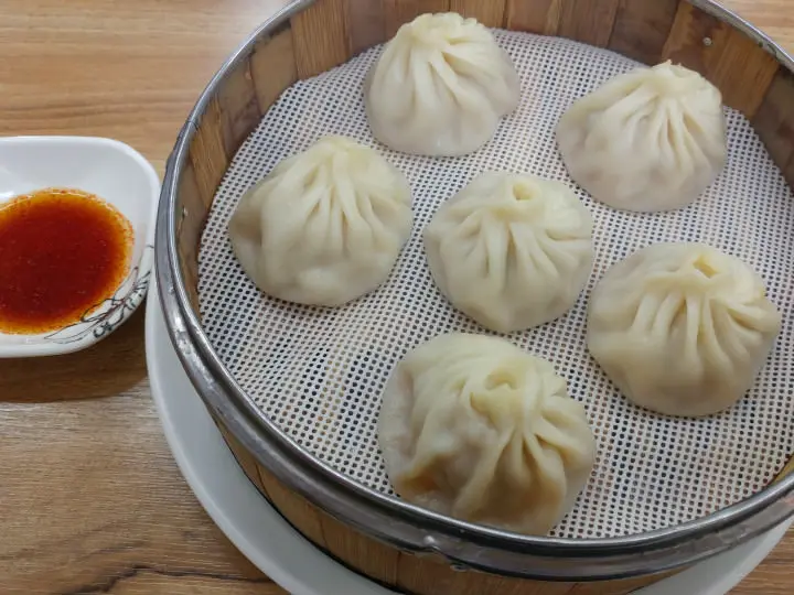 Xiao-Long Bao Steamed Buns | 小笼包 image