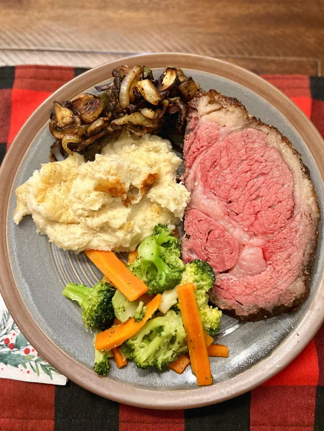 Prime Rib Dinner image
