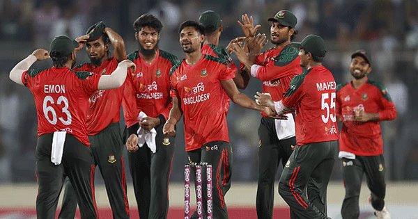 পাকিস্তানকে হারিয়ে লিটনদের টি-টোয়েন্টি সিরিজ জয়