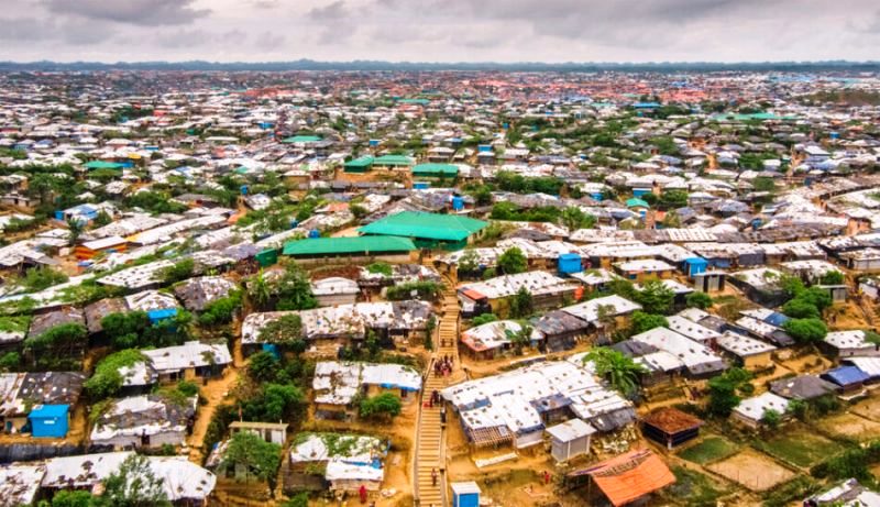 খাদ্য ও শিক্ষা সংকটে ১২ লাখ রোহিঙ্গা