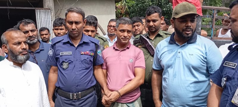 ফটিকছড়িতে টিসিবির তেল জব্দ, ব্যবসায়ী আটক
